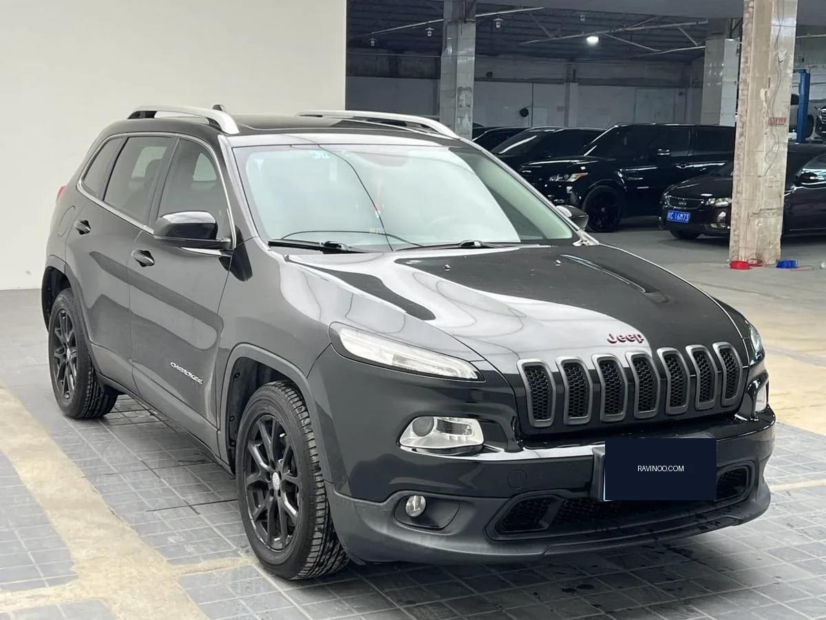 2016 Jeep Cherokee — photo 1