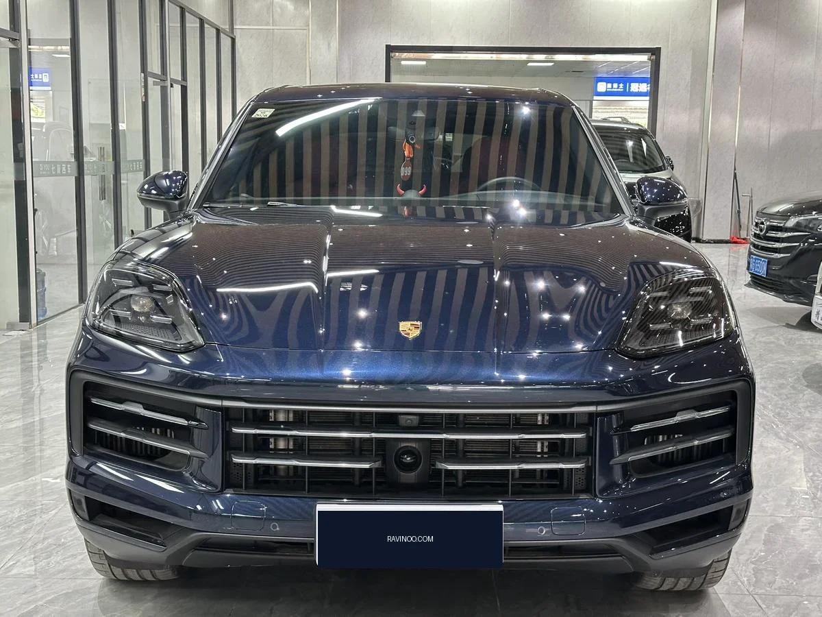 2024 Porsche Cayenne — photo 1