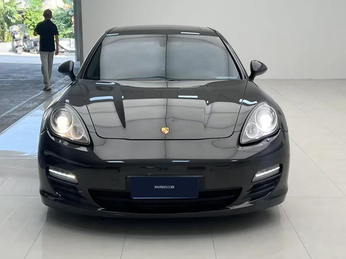 2011 Porsche Panamera — photo 1