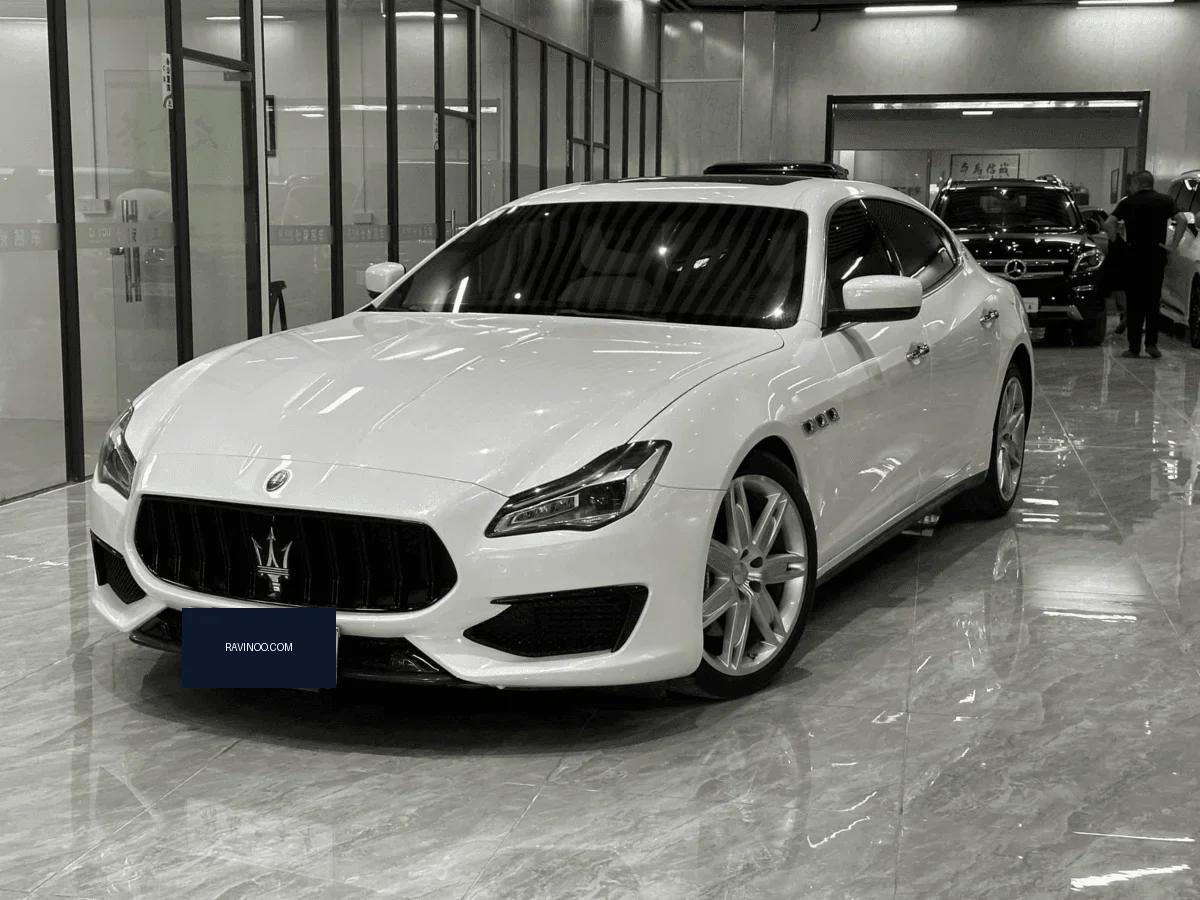 2015 Maserati Quattroporte — photo 1