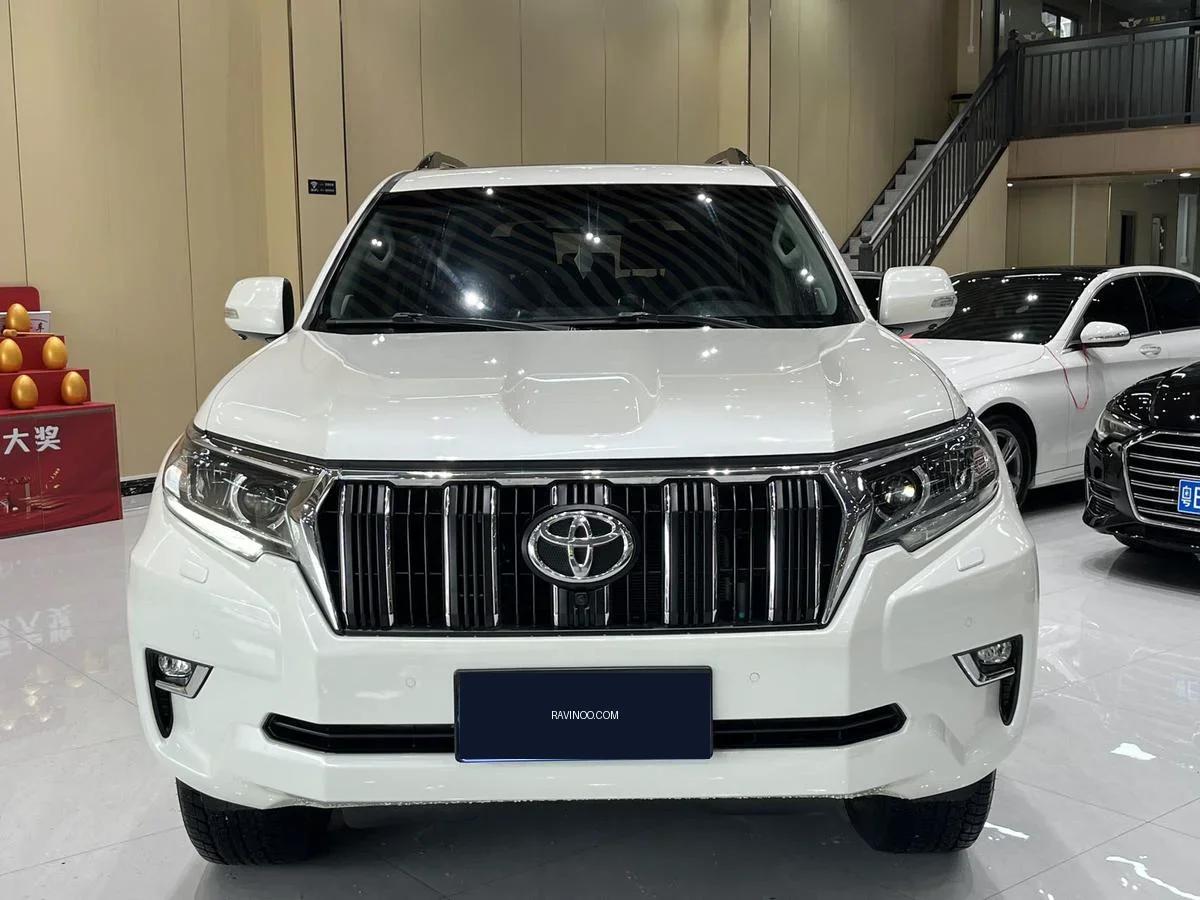 2018 Toyota Land Cruiser Prado — photo 1