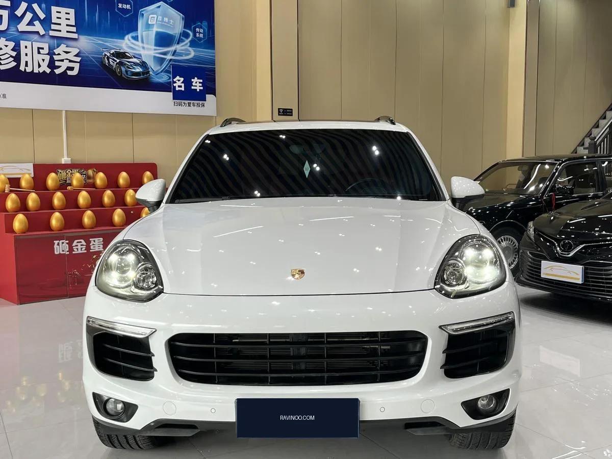 2017 Porsche Cayenne — photo 1