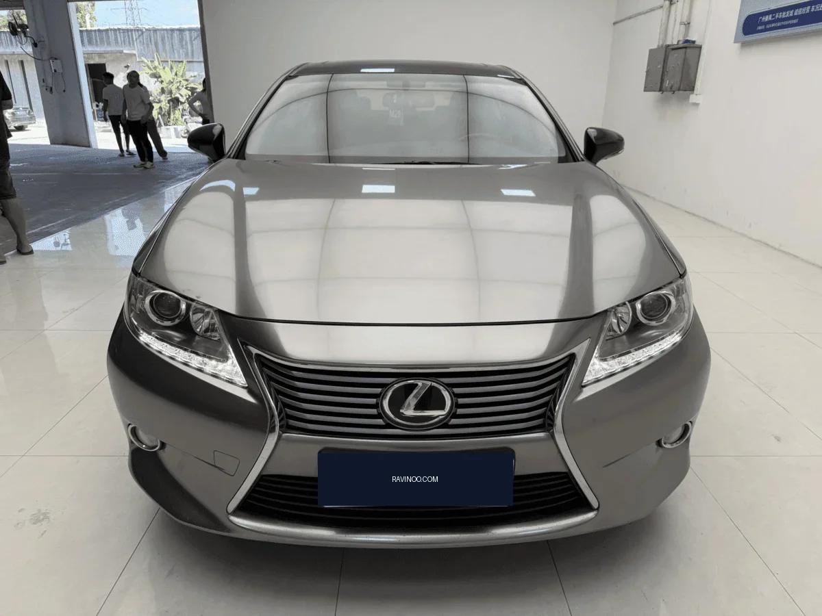 2014 Lexus ES250 — photo 1