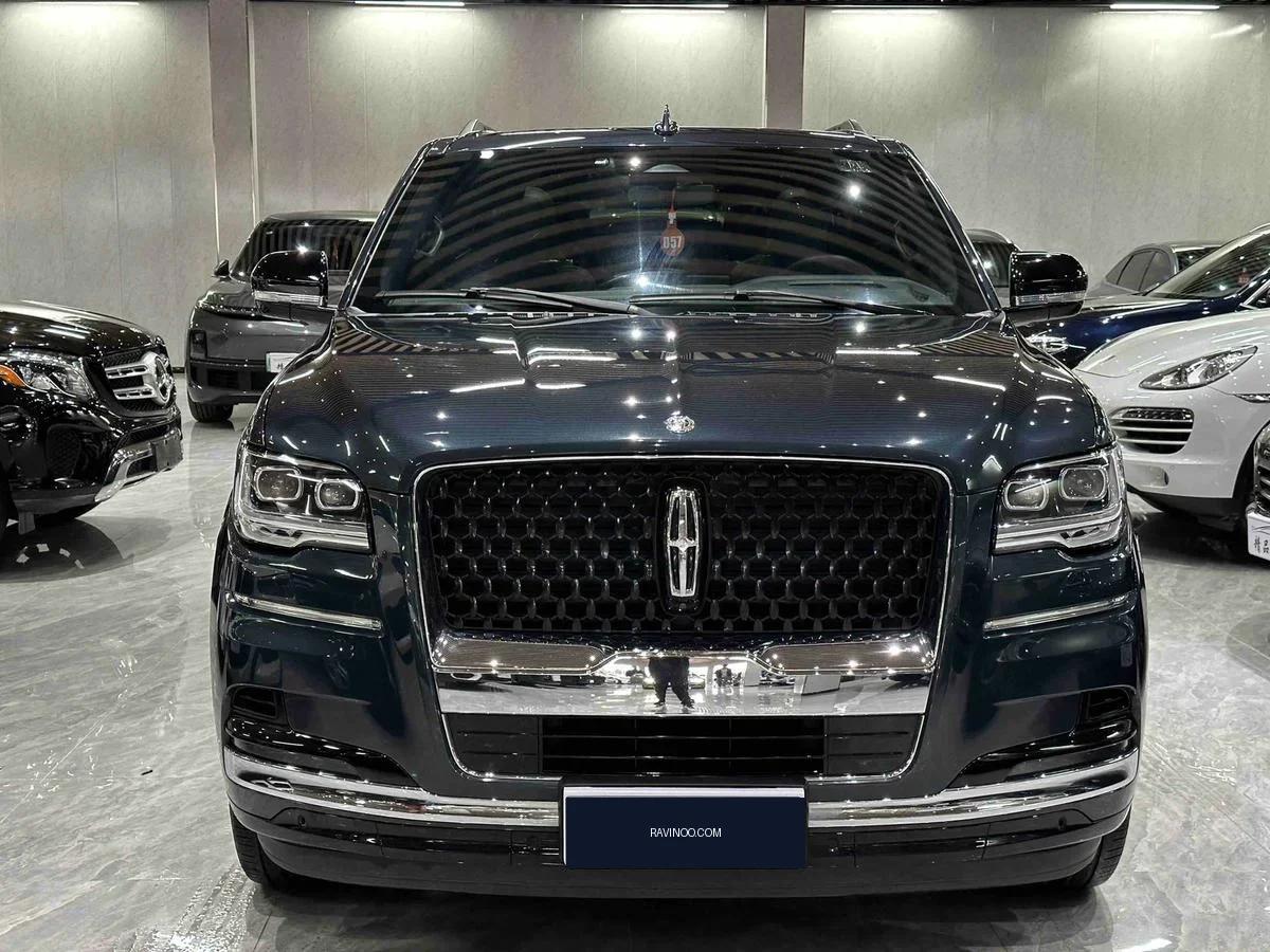 2023 Lincoln Navigator — photo 1