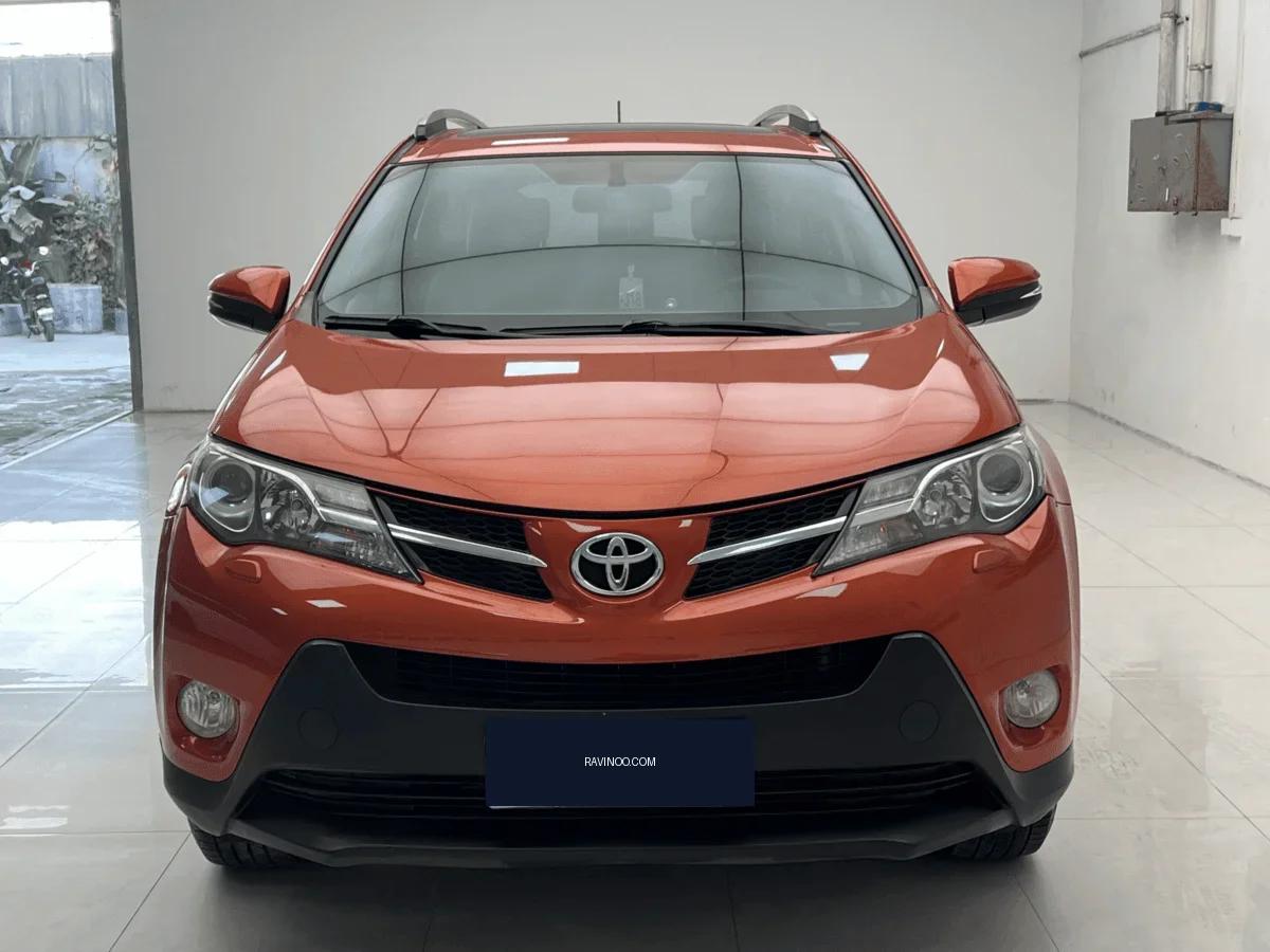 2014 Toyota RAV4 — photo 1