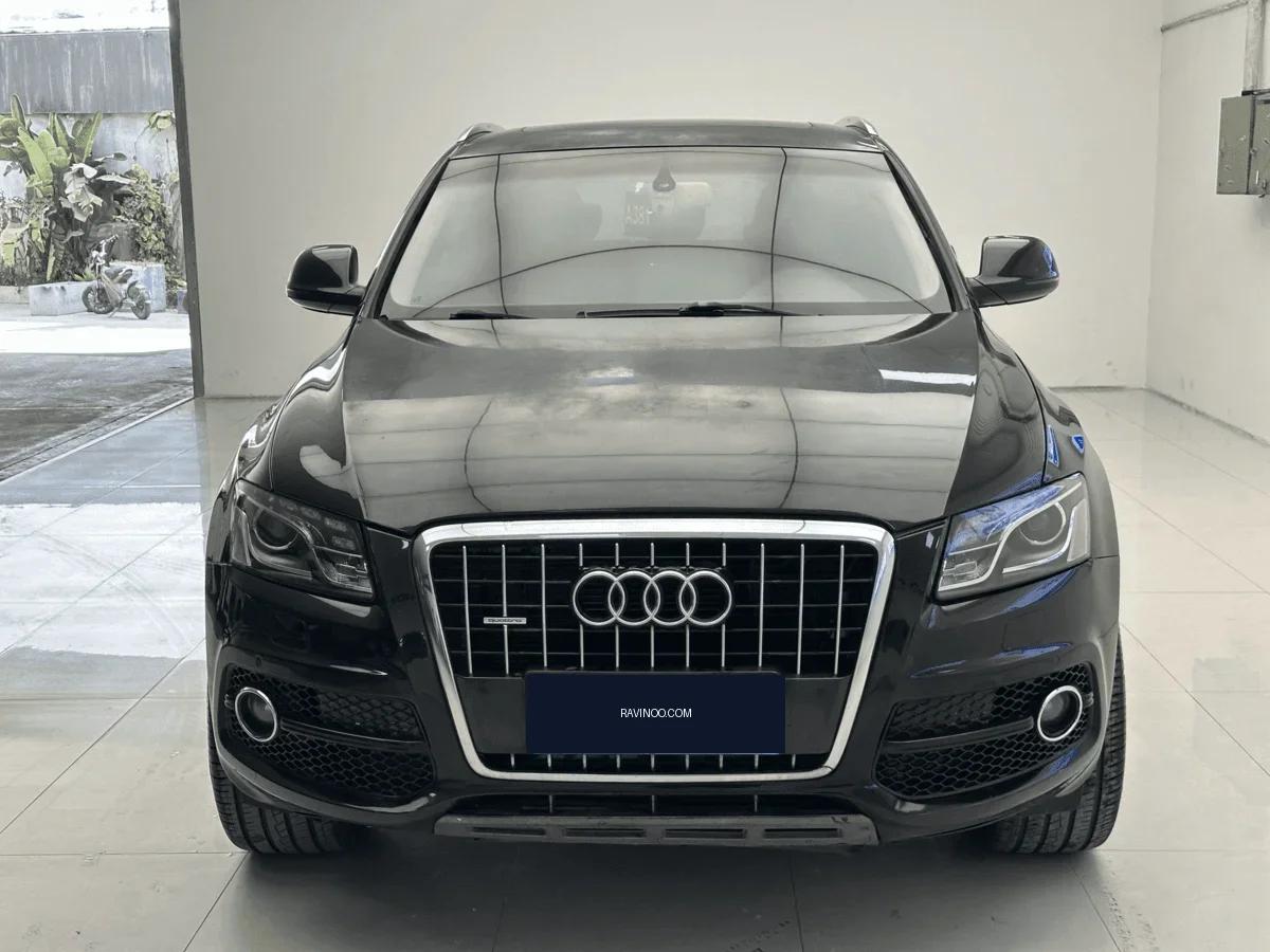 2010 Audi Q5 — photo 1