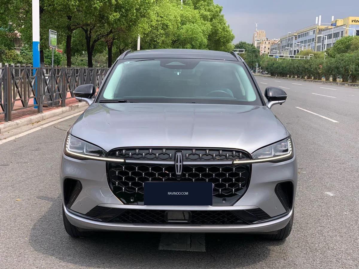 2024 Lincoln Corsair — photo 1