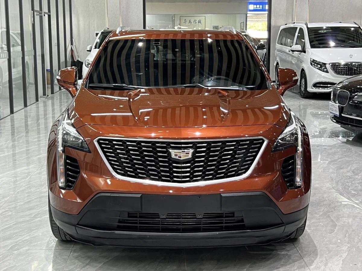 2019 Cadillac XT4 — photo 1