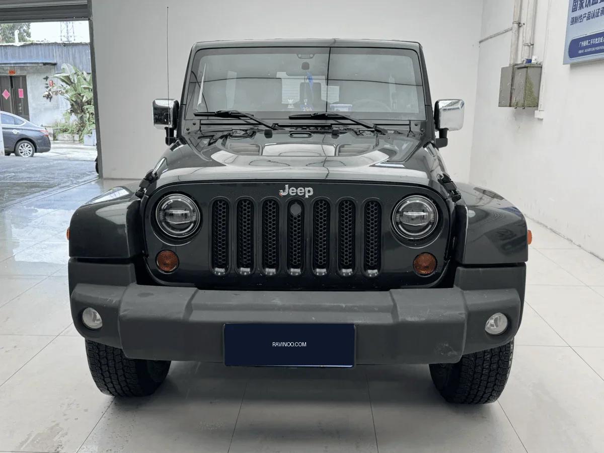 2011 Jeep Wrangler — photo 1