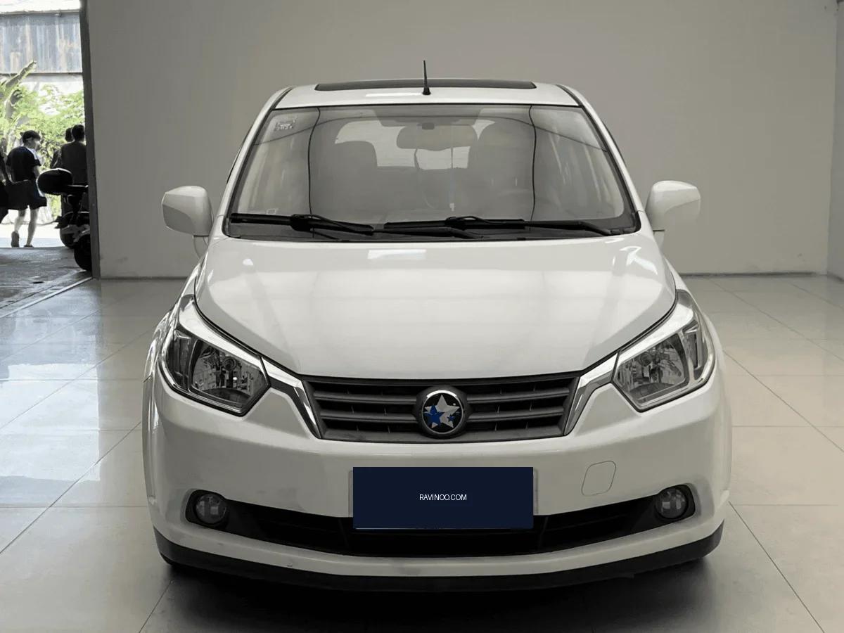 2015 Venucia R50 — photo 1