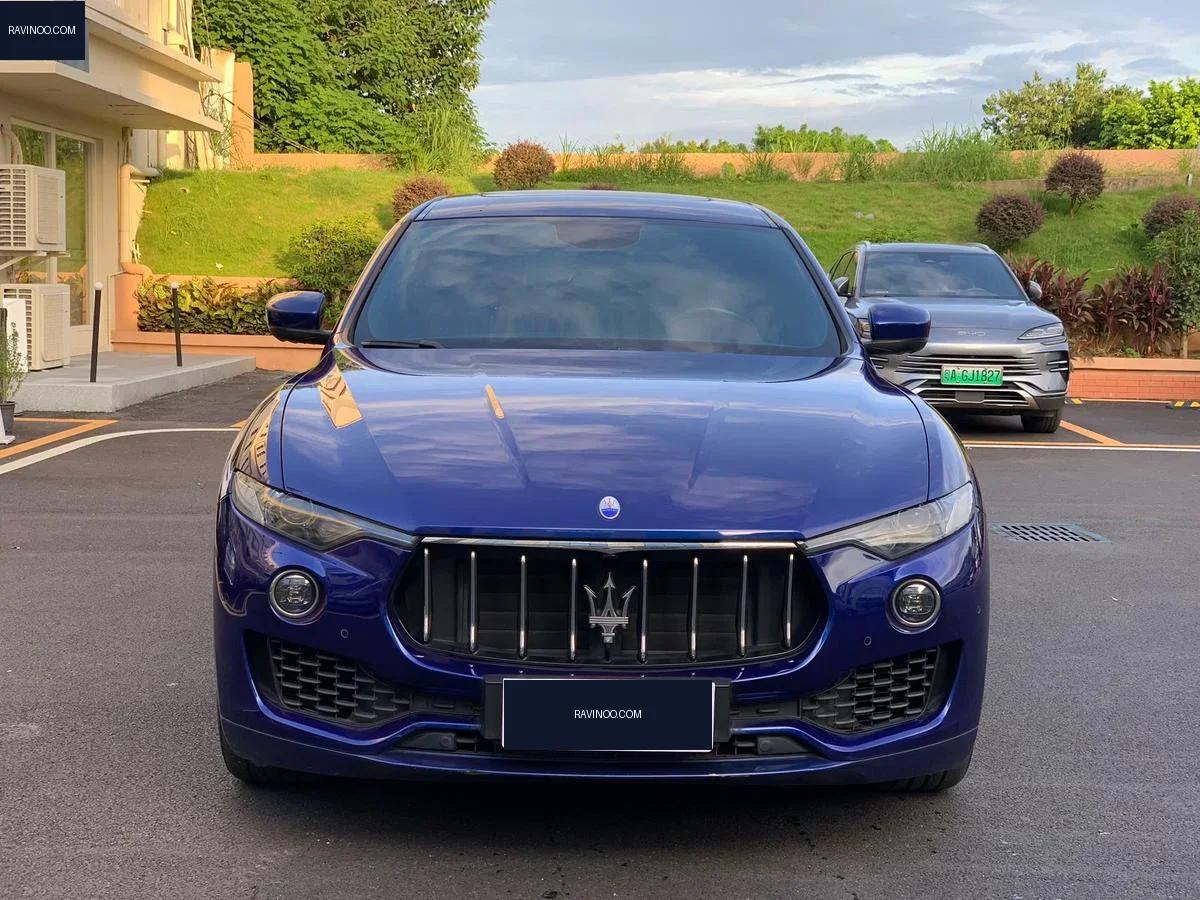 2018 Maserati Levante — photo 1
