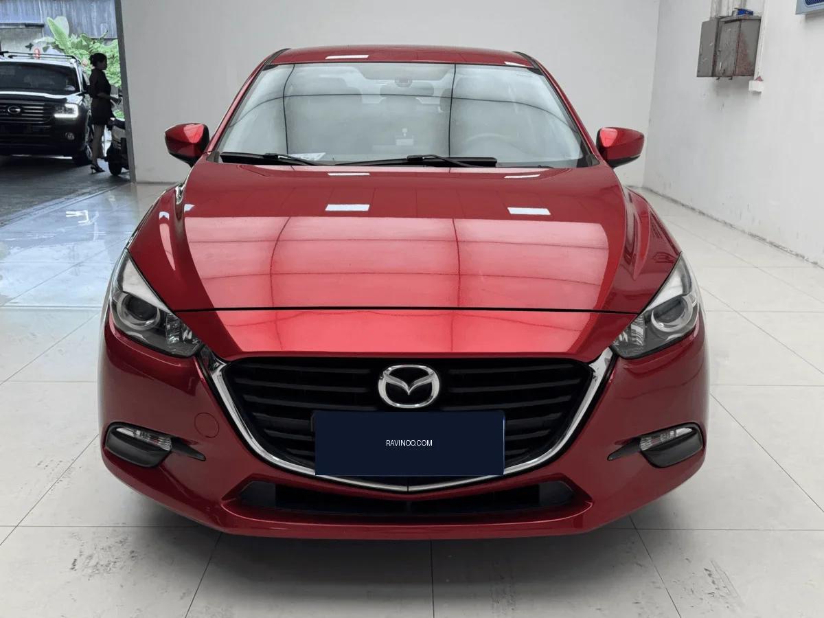 2018 Mazda Axela — photo 1