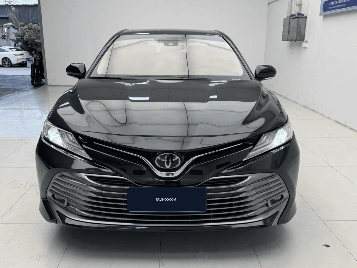 2020 Toyota Camry — photo 1