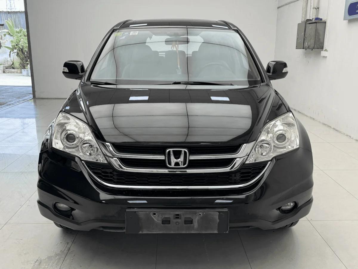 2010 Honda SUV — photo 1