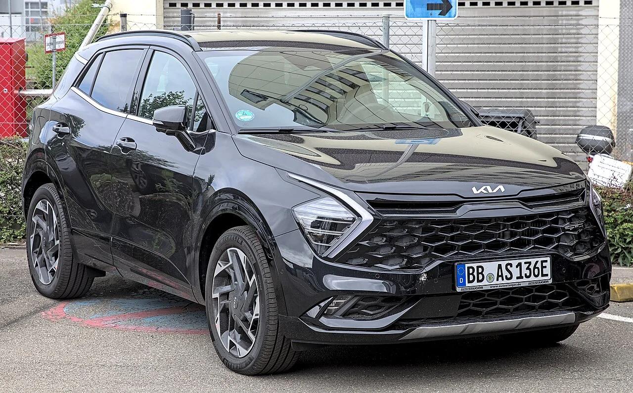 2023 Kia Sportage — photo 1