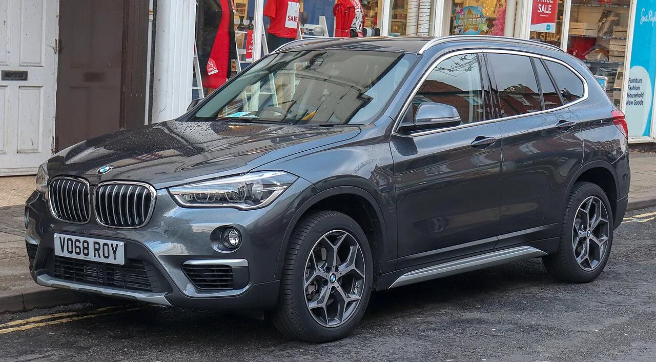 2017 BMW X1 — photo 1