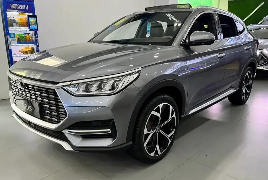 2017 BYD Song Plus — photo 1