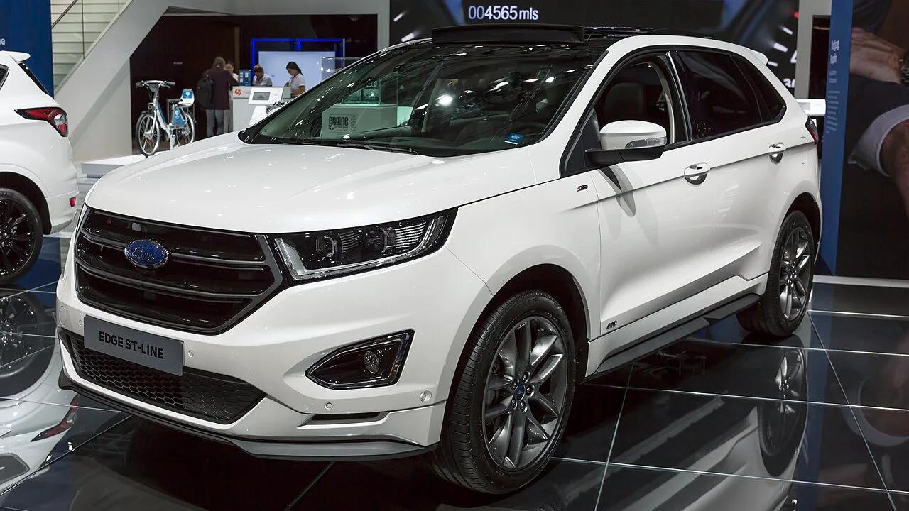 2020 Ford Edge — photo 1