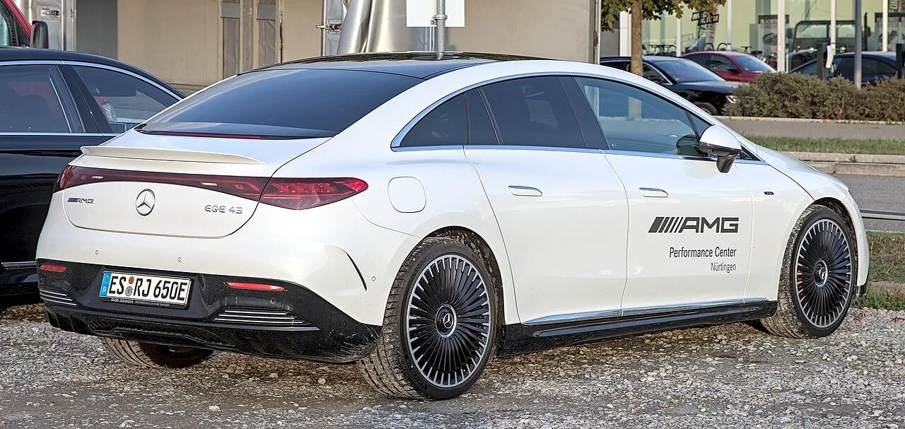 2022 Mercedes-Benz EQE — photo 1
