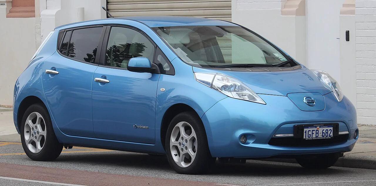 2019 Nissan Leaf — photo 1